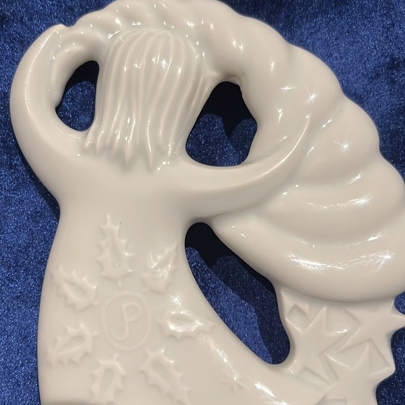 1977 Haviland Christmas ornament France "Bountiful Angel" Discontinued - Picture 8 of 12